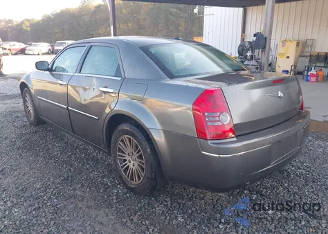 2010 Chrysler 300 Touring/Signature Series/Executive Series from USA, damaged, VIN 2C3CA5CVXAH185481
